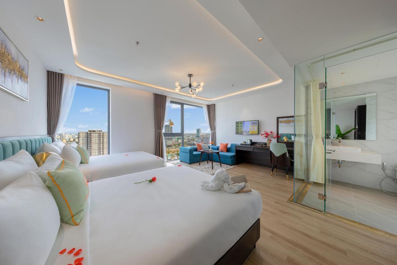 Cordial Grand Hotel Da Nang Beach - Infinity Rooftop Pool Buitenkant foto
