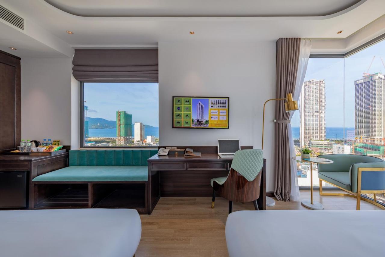 Cordial Grand Hotel Da Nang Beach - Infinity Rooftop Pool Buitenkant foto