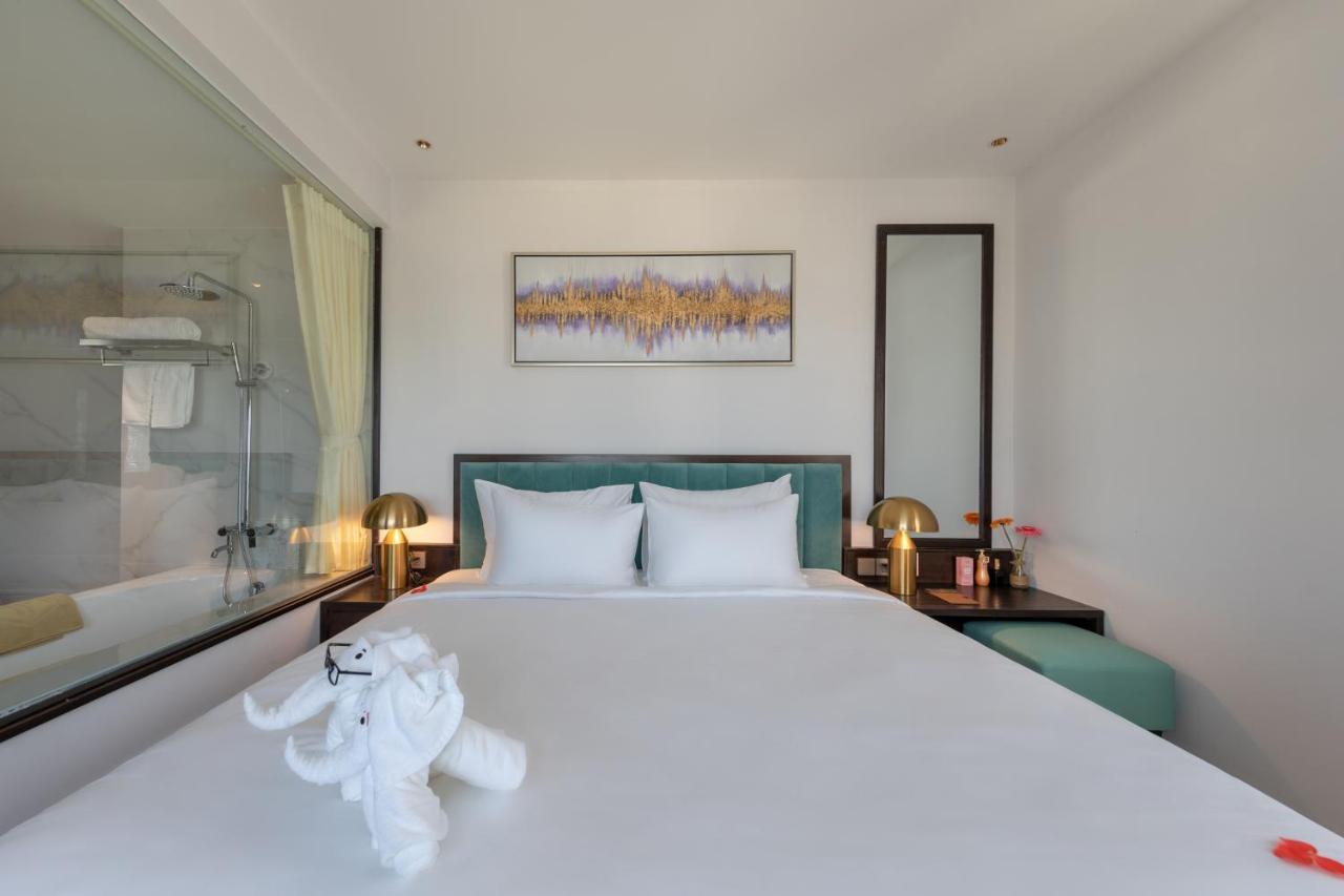 Cordial Grand Hotel Da Nang Beach - Infinity Rooftop Pool Buitenkant foto