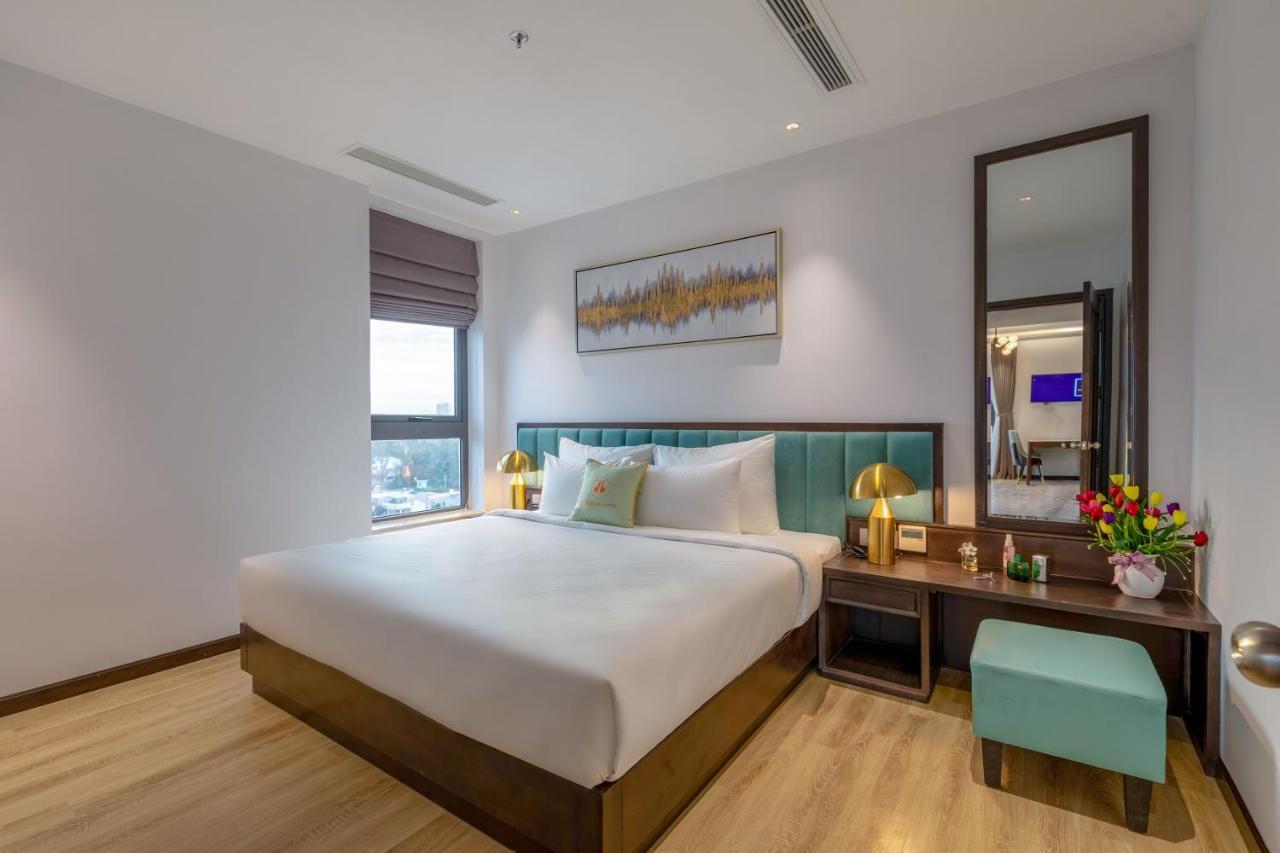 Cordial Grand Hotel Da Nang Beach - Infinity Rooftop Pool Buitenkant foto