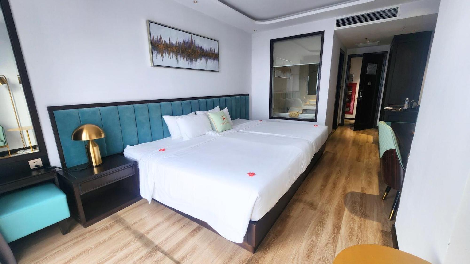Cordial Grand Hotel Da Nang Beach - Infinity Rooftop Pool Buitenkant foto